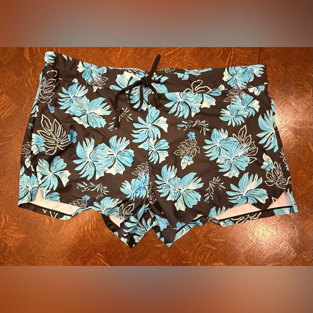 Black and Blue Floral Women's Swim Set - Picture 9 of 13
